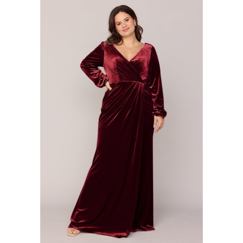 Revelry Velvet Maxi Dress Women 14 Burgundy Long Sleeve Wrap V-Neck Formal Gown